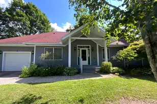 11 Prospect Hill Rd, Stockbridge, MA 01262 - Photo 1