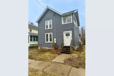 118 Danforth Ave, Pittsfield, MA 01201 - Photo 1
