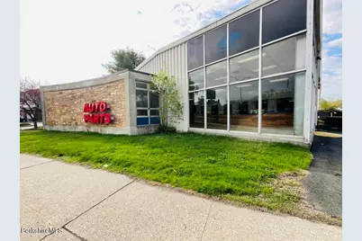 113 West St, Pittsfield, MA 01201 - Photo 1