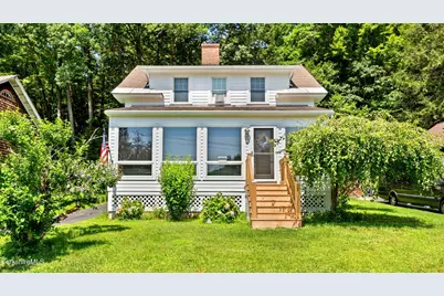 25 Park St, Stockbridge, MA 01262 - Photo 1