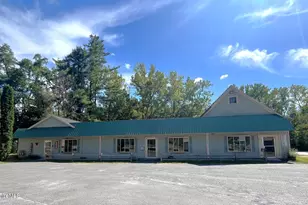 895 Simonds Rd, Williamstown, MA 01267 - Photo 1