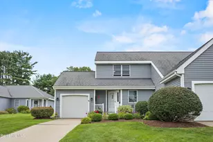 7 Walden Ln, Pittsfield, MA 01201 - Photo 1