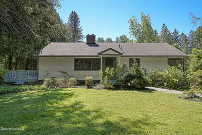 59 Hawthorne St, Stockbridge, MA 01262 - Photo 1