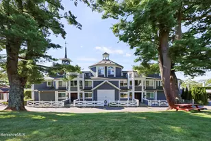 19 Hawthorne Rd, Stockbridge, MA 01262 - Photo 1