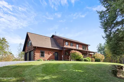 1020 Cascade St, Pittsfield, MA 01201 - Photo 1