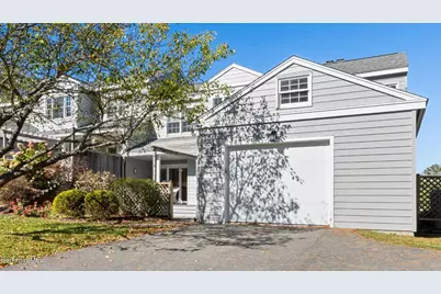 1136 Barker Rd #11, Pittsfield, MA 01201 - Photo 1