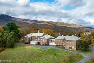 4 Edmunds St, Adams, MA 01220 - Photo 1