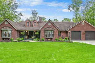 5 Victoria Ln, Lanesborough, MA 01237 - Photo 1