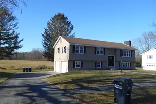 31 Eric Dr, Pittsfield, MA 01201 - Photo 1