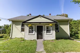 89 Pecks Rd, Pittsfield, MA 01201 - Photo 1