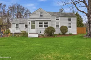 156 Chapel St, Pittsfield, MA 01201 - Photo 1