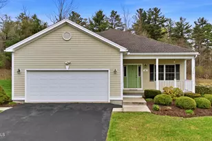 32 Aspen Way, Pittsfield, MA 01201 - Photo 1