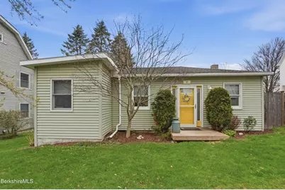 62 Thomas Rd, Pittsfield, MA 01201 - Photo 1