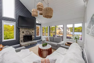 10 Buckingham Ln, Monterey, MA 01245 - Photo 1