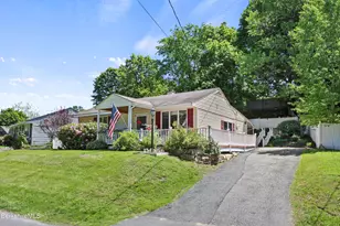 29 Cecelia Terrace, Pittsfield, MA 01201 - Photo 1