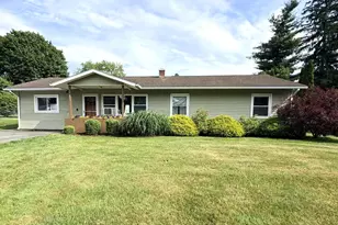 29 Norwich Dr, Dalton, MA 01226 - Photo 1