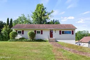 20 Overlook Terrace, Adams, MA 01220 - Photo 1