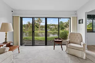 108 Village Walk Dr, Royal Palm Beach, FL 33411 - Photo 8