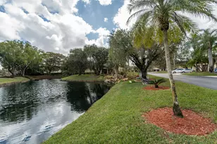 108 Village Walk Dr, Royal Palm Beach, FL 33411 - Photo 32