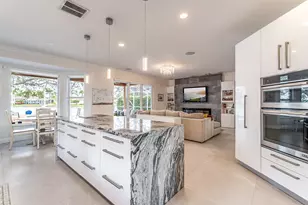 13815 NW 11th St, Pembroke Pines, FL 33028 - Photo 10