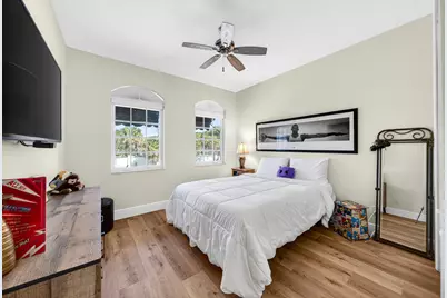 1942 NE 32nd Street, Lighthouse Point, FL 33064 - Photo 18