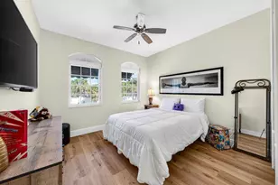 1942 NE 32nd St, Lighthouse Point, FL 33064 - Photo 18