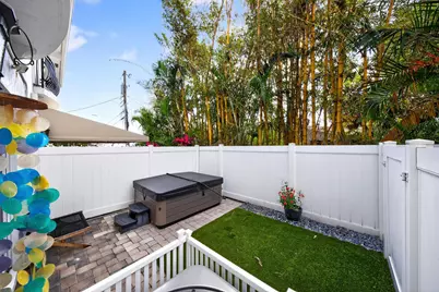 1942 NE 32nd Street, Lighthouse Point, FL 33064 - Photo 24