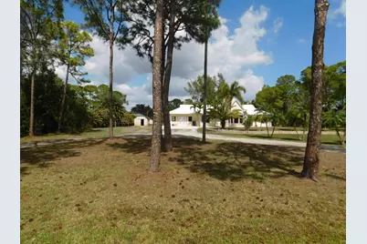 11065 N 67th Place N, West Palm Beach, FL 33412 - Photo 2