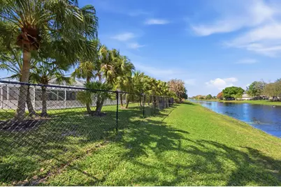2537 SE Hallahan Street, Port Saint Lucie, FL 34952 - Photo 32