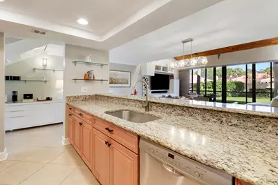 204 Old Meadow Way, Palm Beach Gardens, FL 33418 - Photo 14