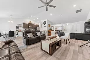 1862 SW Monterrey Ln, Port Saint Lucie, FL 34953 - Photo 10