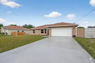 557 SW Halkell Ave, Port Saint Lucie, FL 34953 - Photo 2