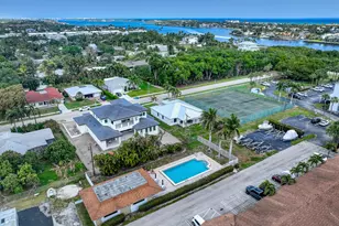 689 NE 6th Ct, Boynton Beach, FL 33435 - Photo 24