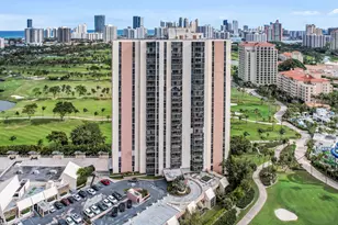 20335 W Country Club Dr, Aventura, FL 33180 - Photo 24