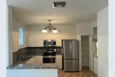 150 Jacaranda Country Club Drive #102, Plantation, FL 33324 - Photo 2