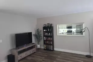 13550 SW 6th Ct, Pembroke Pines, FL 33027 - Photo 6