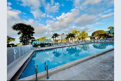 3606 Alder Drive #D2, West Palm Beach, FL 33417 - Photo 2