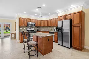 899 S Granada Dr, Boca Raton, FL 33432 - Photo 14