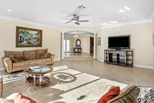 899 S Granada Dr, Boca Raton, FL 33432 - Photo 8