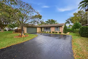 8611 NW 29th Dr, Coral Springs, FL 33065 - Photo 2