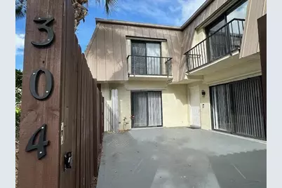 304 Miramar Lane #C4, Palm Beach Gardens, FL 33410 - Photo 2