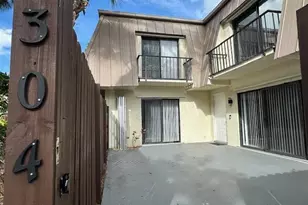 304 Miramar Ln, Palm Beach Gardens, FL 33410 - Photo 2