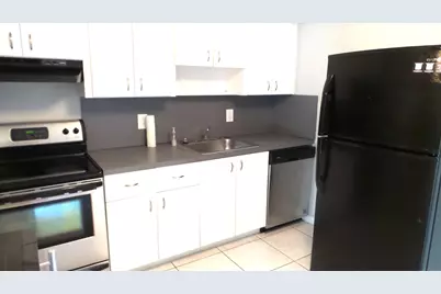 5227 SW 94th Avenue, Cooper City, FL 33328 - Photo 4