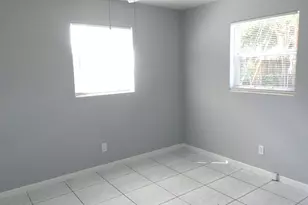 5227 SW 94th Ave, Cooper City, FL 33328 - Photo 8