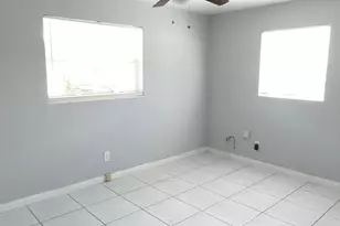 5227 SW 94th Ave, Cooper City, FL 33328 - Photo 10