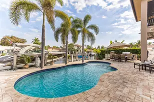 2461 SE 10th St, Pompano Beach, FL 33062 - Photo 4