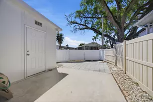 2340 SW 51st Ct, Fort Lauderdale, FL 33312 - Photo 30