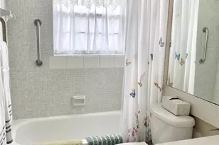 84 Brighton B, Boca Raton, FL 33434 - Photo 16