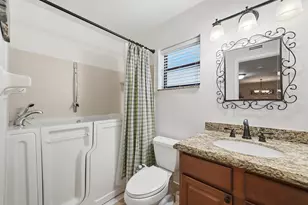 4045 Carambola Cir N, Coconut Creek, FL 33066 - Photo 22