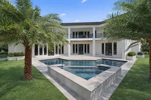 298 NE 8th St, Boca Raton, FL 33432 - Photo 2